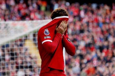Premier League roundup: Liverpool and Arsenal losses may have handed City the title 