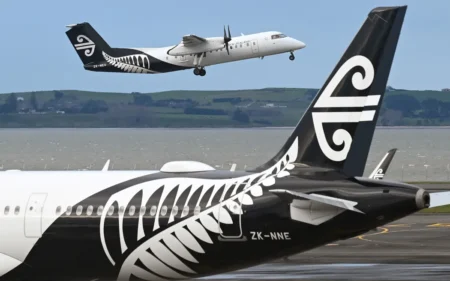 Air NZ becomes first big carrier to drop climate goal