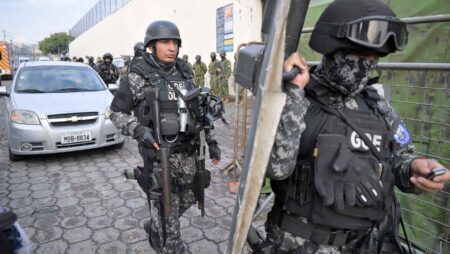 Ecuador police free 49 people held by gang