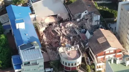 Rescuers search for survivors after hotel collapse in Argentina