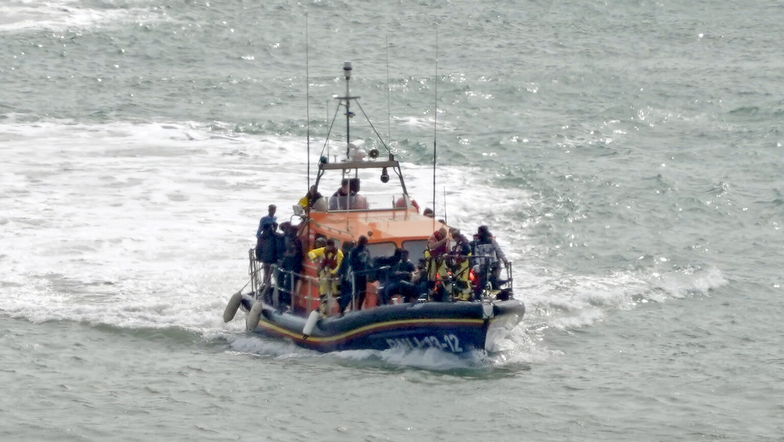 Three dead after migrant boat sinks in Channel 