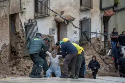 European news bulletin today – Spanish flash floods, drugs shootout in France, EU clashes with WHO