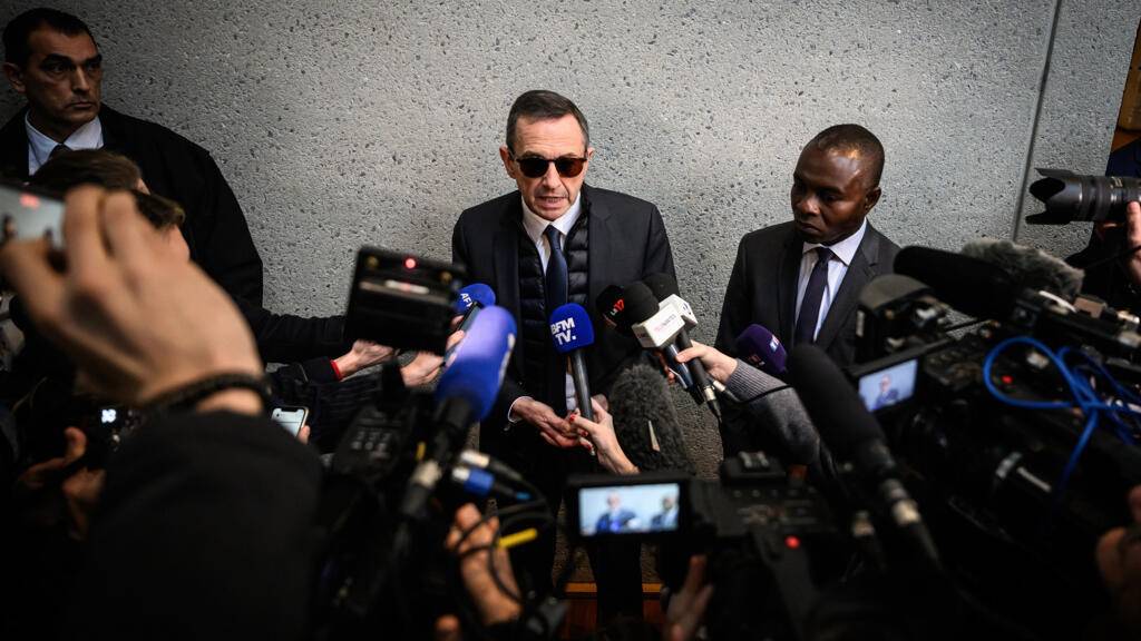 Algeria slams France's 'campaign of disinformation' amid row over deported influencer Algeria slams France's 'campaign of disinformation' amid row over deported influencer