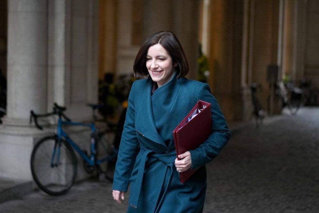 Phillipson to set out plans to use technology to ‘modernise’ education system Phillipson to set out plans to use technology to ‘modernise’ education system