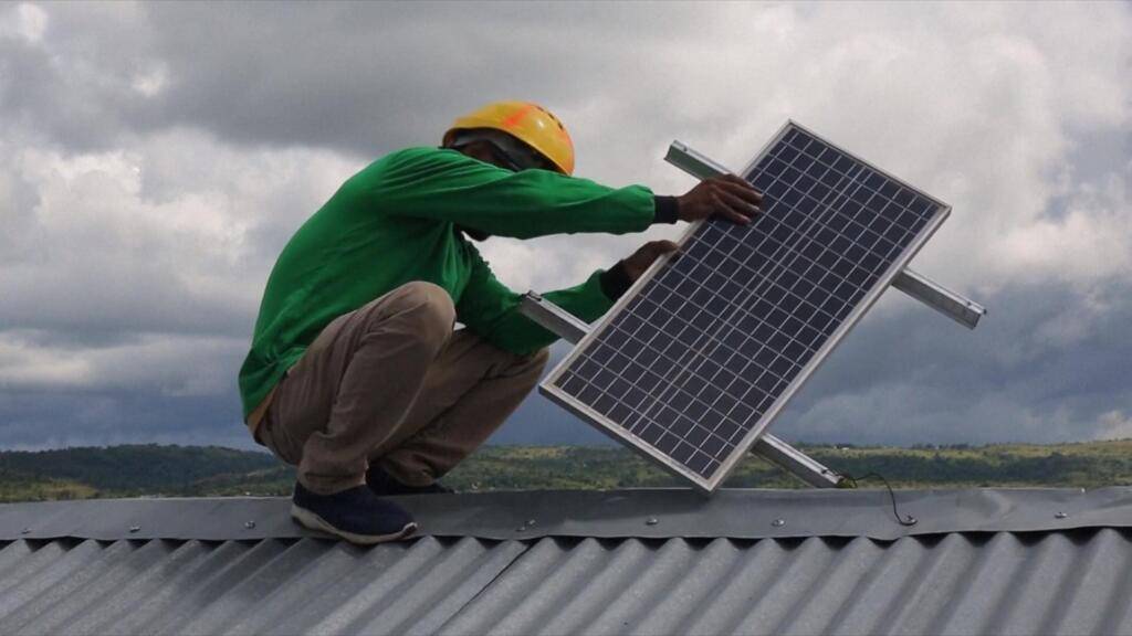 Off-grid solar energy holds key to narrowing energy access gap in Afica Off-grid solar energy holds key to narrowing energy access gap in Afica