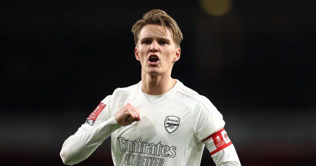 Why Arsenal are wearing a white kit vs Man Utd in FA Cup game