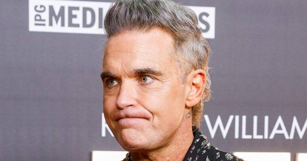 Robbie Williams confesses he ‘berated’ wheelchair users for not standing at gig