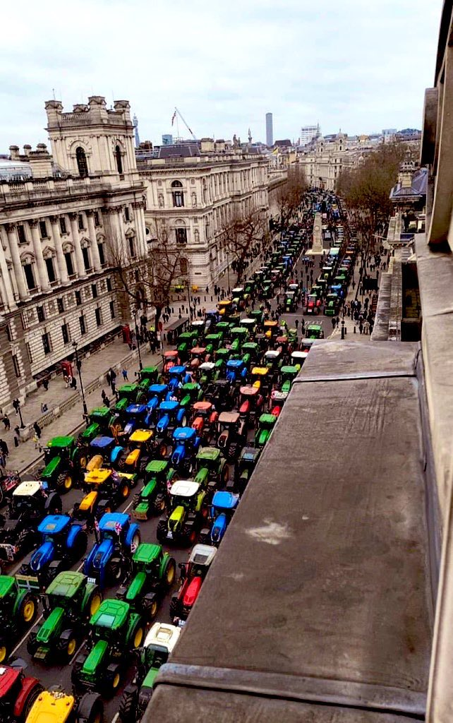 Farmers protest London -Farmers take over London