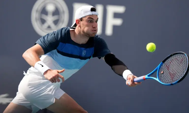 Draper beaten by Czech Jakub Menisk in Miami Open