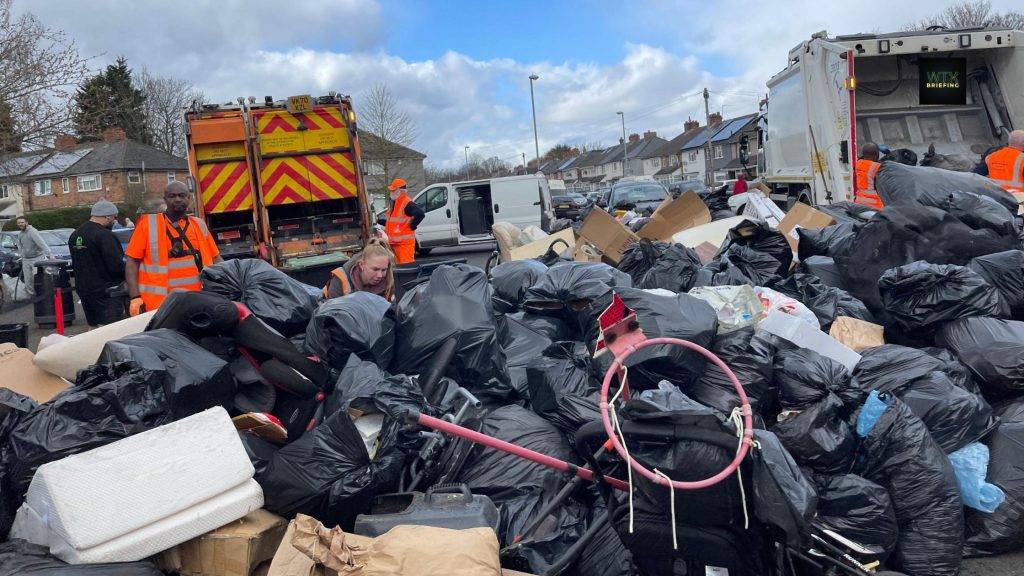 Army called in to help tackle Birmingham bin strike crisis