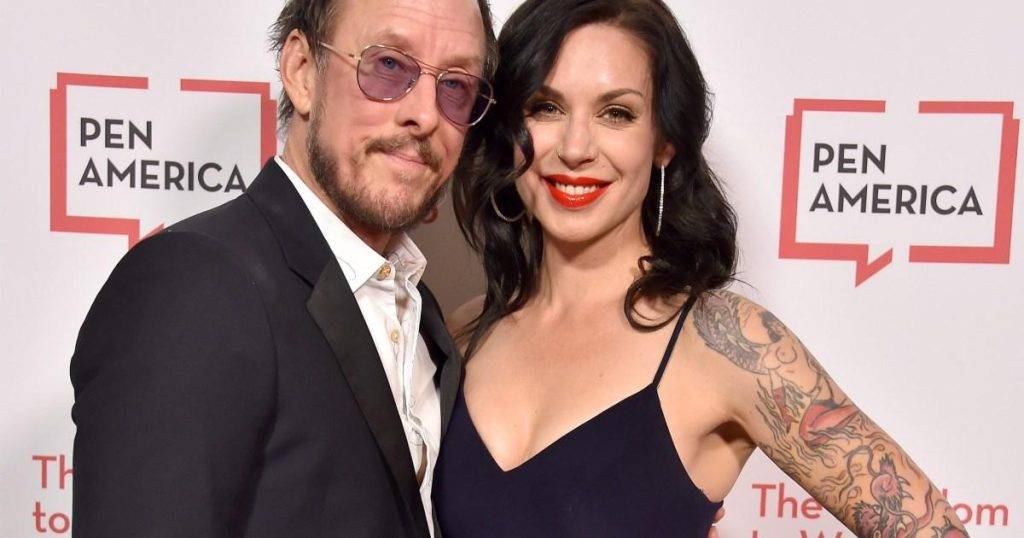 Weezer bassist Scott Shriner issues statement after wife Jillian Lauren shot by police