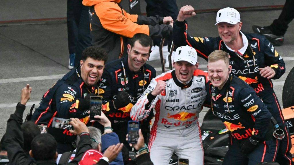 ‘You wouldn’t have seen me’ if I was in a McLaren, Verstappen jokes after Japan GP win ‘You wouldn’t have seen me’ if I was in a McLaren, Verstappen jokes after Japan GP win
