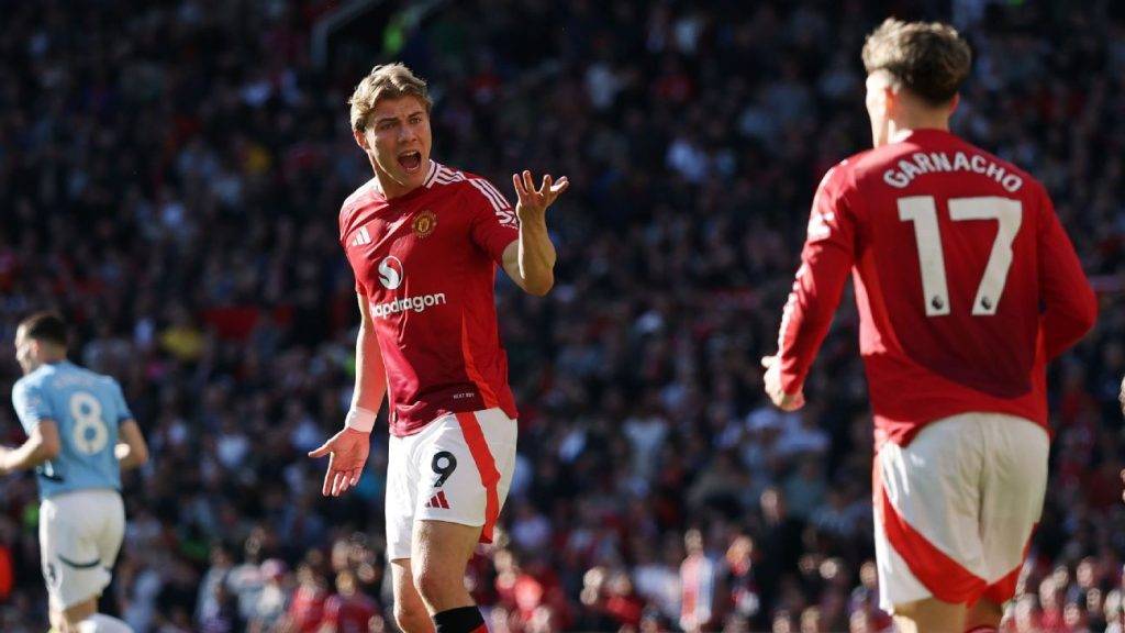 Struggles of Man United Man City laid bare in awful derby