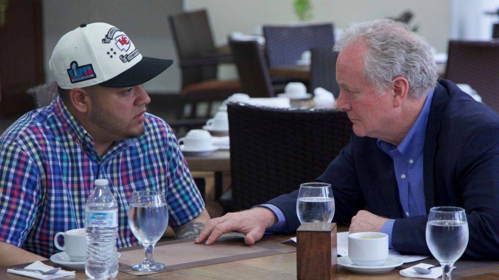 US senator meets man at centre of El Salvador deportation row