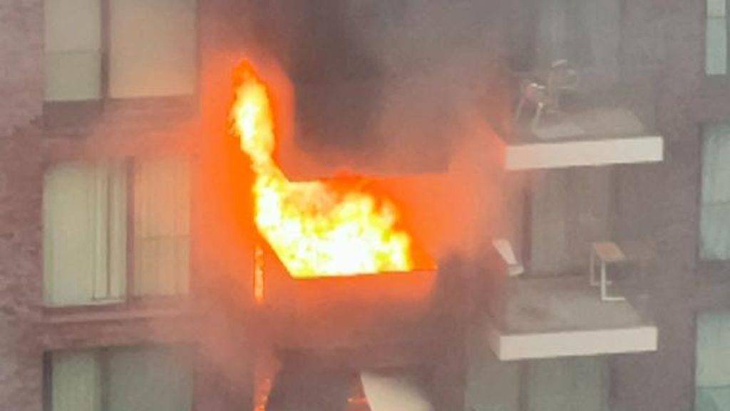 100 firefighters tackle blaze at flats in Aldgate, east London 100 firefighters tackle blaze at flats in Aldgate, east London