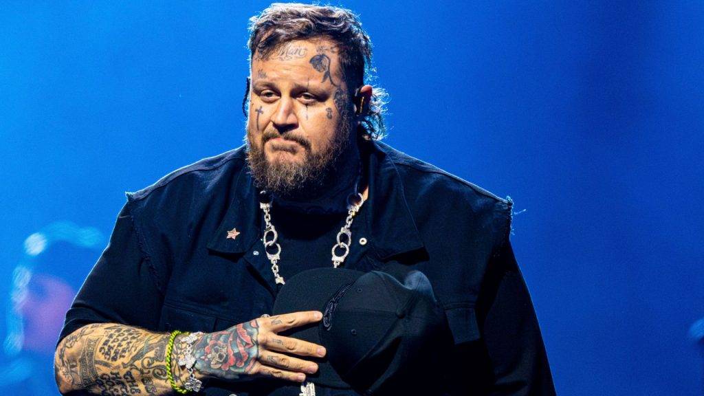 Country star Jelly Roll seeks pardon from criminal past