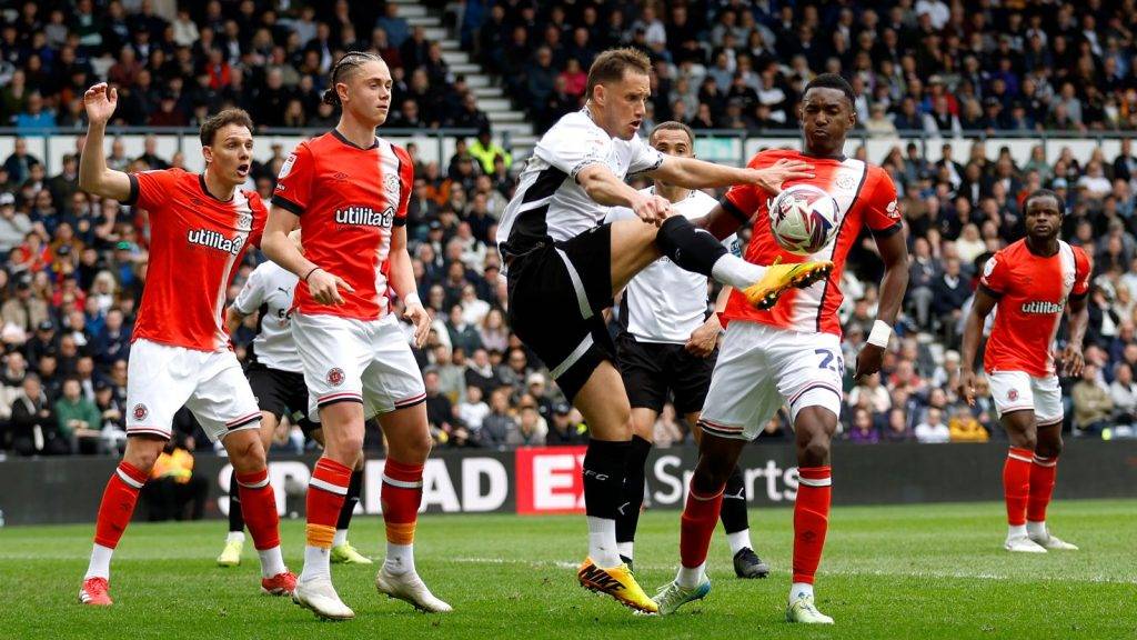 Sports rights veteran Kogan in talks to chair Starmer’s football watchdog