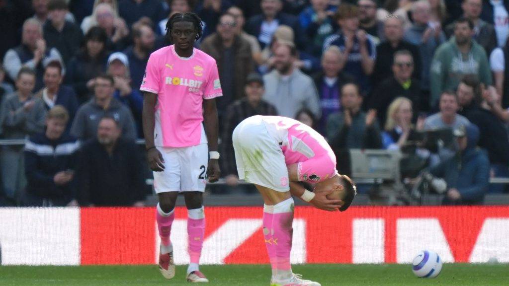 Southampton’s relegation breaks unwanted Premier League record