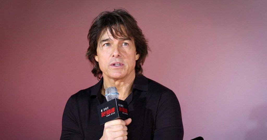 Tom Cruise praises ‘brilliant’ Mickey Rourke after CBB star slammed him as ‘irrelevant’ Tom Cruise praises ‘brilliant’ Mickey Rourke after CBB star slammed him as ‘irrelevant’