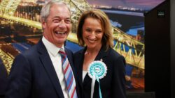 Reform gains in England local elections is a warning to Labour & Tories