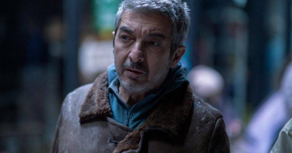 Netflix viewers rush to binge gripping sci-fi series racing up chart