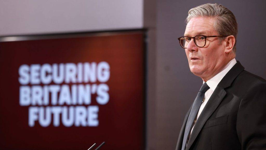 Sir Keir Starmer in Albania to tackle ‘revolving door’ of migration