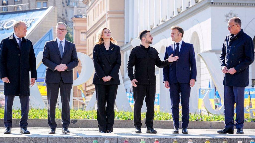 Ukraine presses Russia for 30-day ceasefire as Starmer among leaders in Kyiv for talks Ukraine presses Russia for 30-day ceasefire as Starmer among leaders in Kyiv for talks