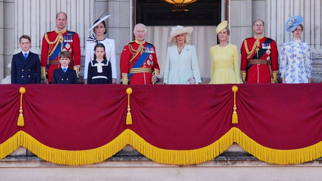 VE Day Veterans to join King for tea party as Keir Starmer praises ‘selfless dedication’