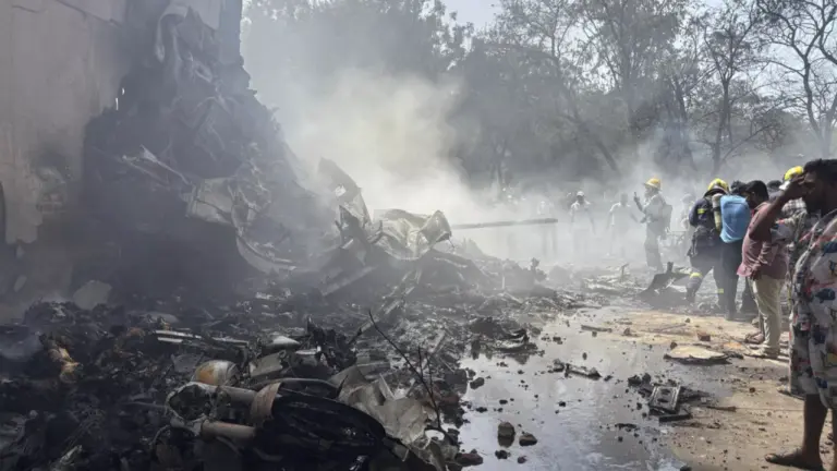 Breaking – Air India London Flight Crashes After Takeoff