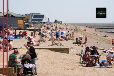 UK Heatwave Hits 32°C Amid Wildfire Surge and Health Warnings