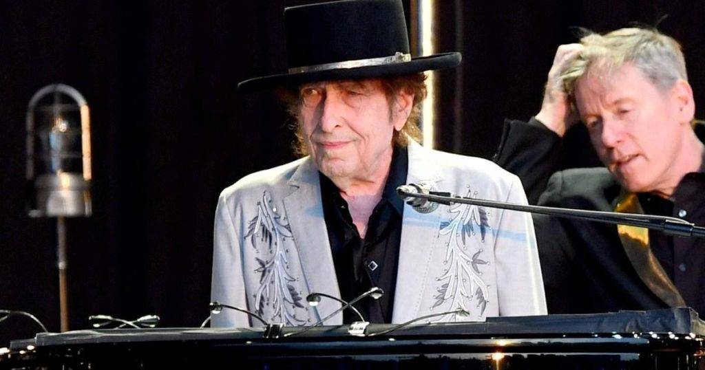 Bob Dylan fans will be forced to follow controversial rule at UK 2025 tour Bob Dylan fans will be forced to follow controversial rule at UK 2025 tour