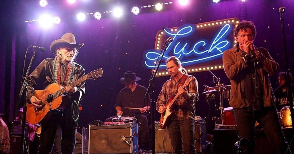 Country icon cancels concert after extreme weather ruins equipment