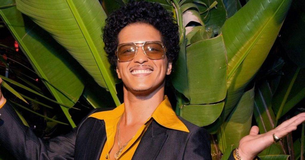 Bruno Mars says he’s ‘almost out of debt’ after rumoured  million gambling loss