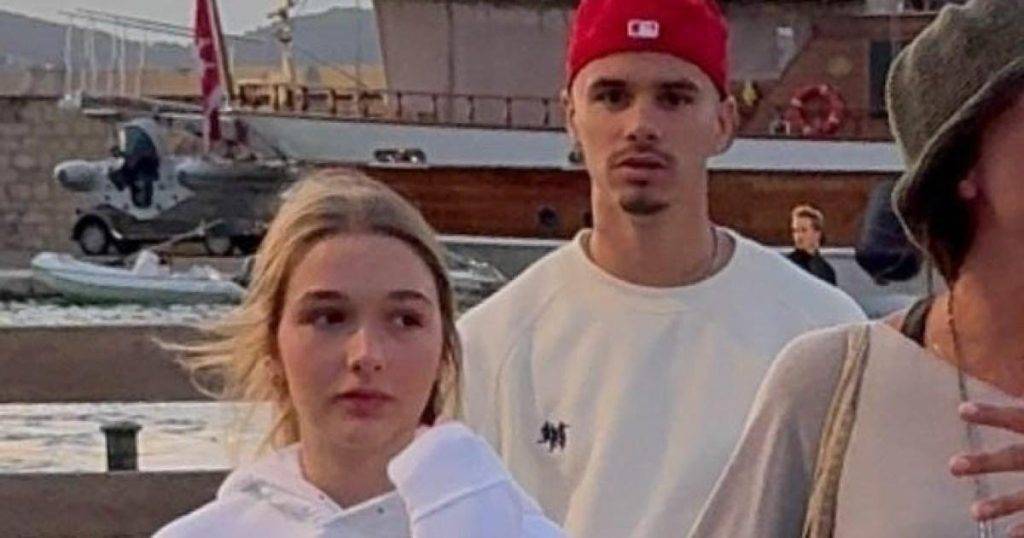 Beckham siblings narrowly avoid awkward run-in with Brooklyn during vacation