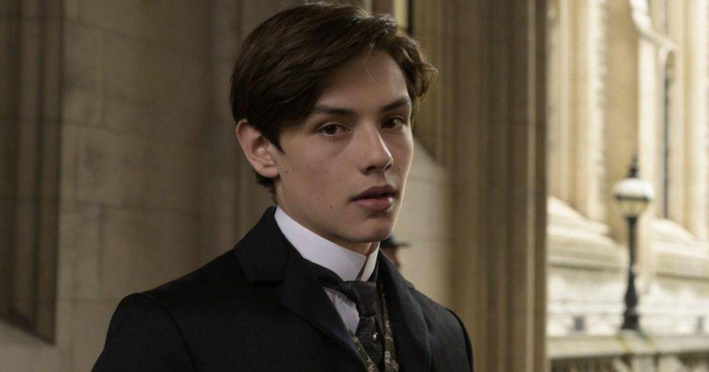 Netflix fans ‘genuinely confused’ after period drama reboot makes baffling change