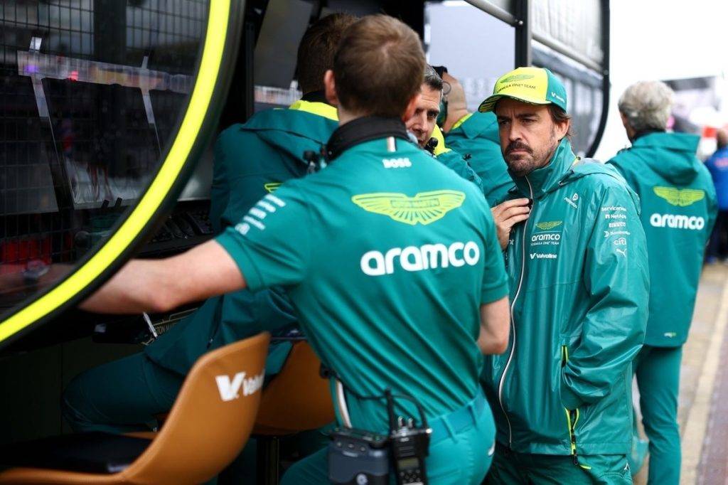 Alonso angered by Aston Martin’s strategy calls during F1 British GP