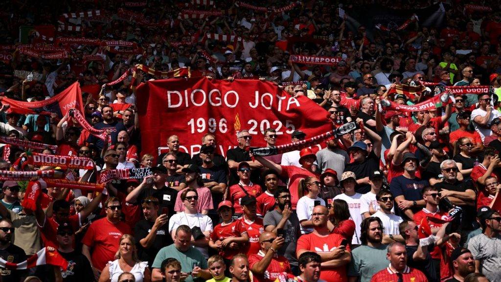 Liverpool pay respects to Diogo Jota in poignant match – in pictures