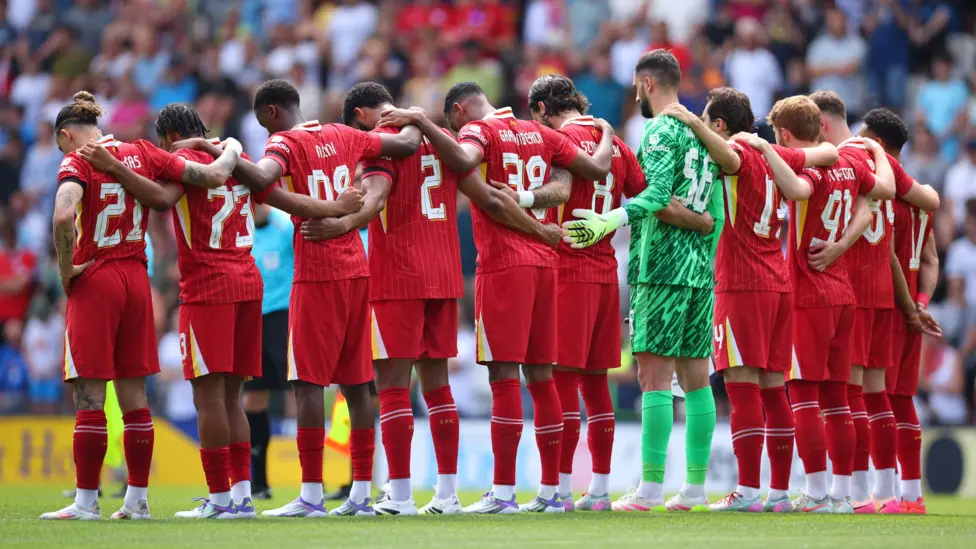 Liverpool strikers copy Jota's 'crocodile celebration' after scoring in first game since his death
