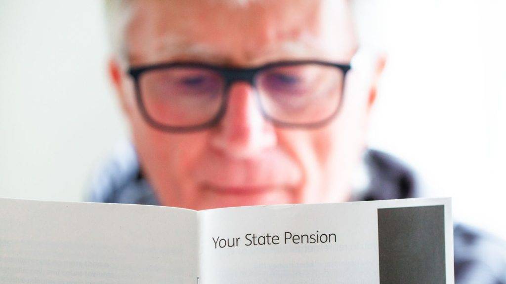 What happens to your pension when you die?