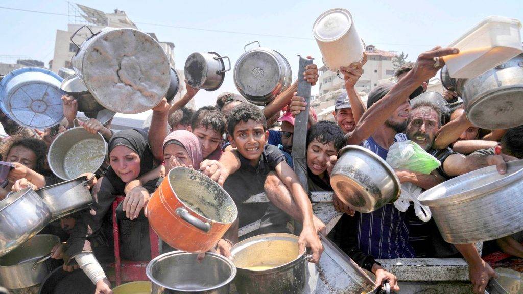 Israel backs down and pauses onslaught in parts of Gaza Israel backs down and pauses onslaught in parts of Gaza