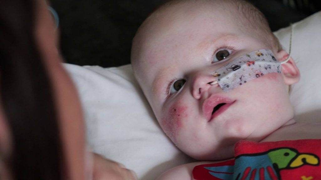 Mother of baby with spinal muscular atrophy wants all newborns to be tested for it