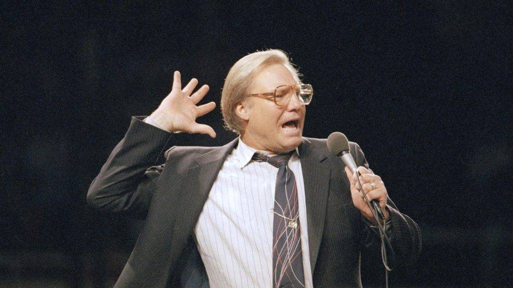 Jimmy Swaggart: Pioneer televangelist dies aged 90