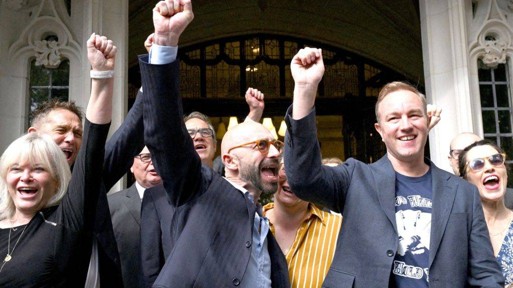 Traders jailed for interest rate rigging have convictions overturned