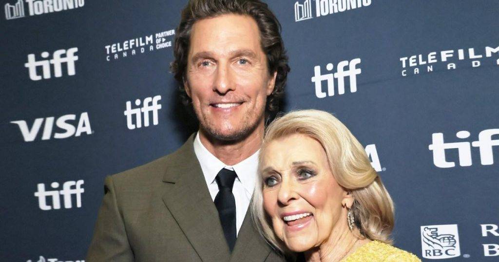 Hollywood legend stopped talking to mum for 8 years after she leaked stories