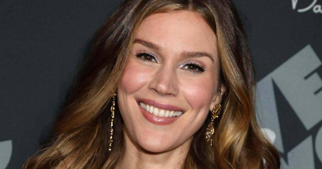 Joss Stone murder plotters released early after singer said she forgives them