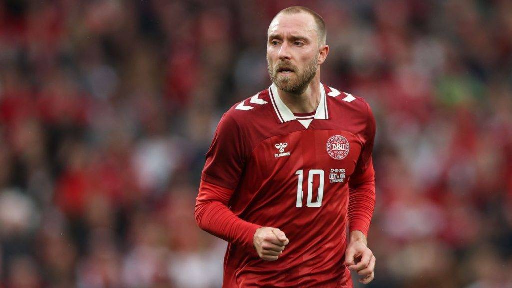 Ex-Man United star Eriksen joins Wolfsburg on free transfer