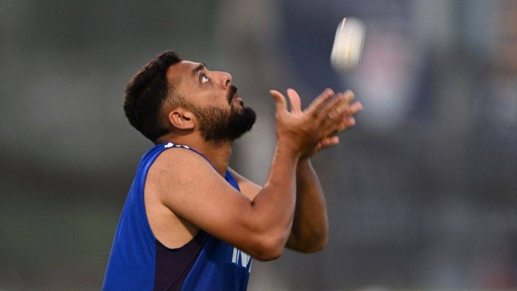 Varun Chakravarthy takes top spot in men’s T20I bowling rankings Varun Chakravarthy takes top spot in men’s T20I bowling rankings