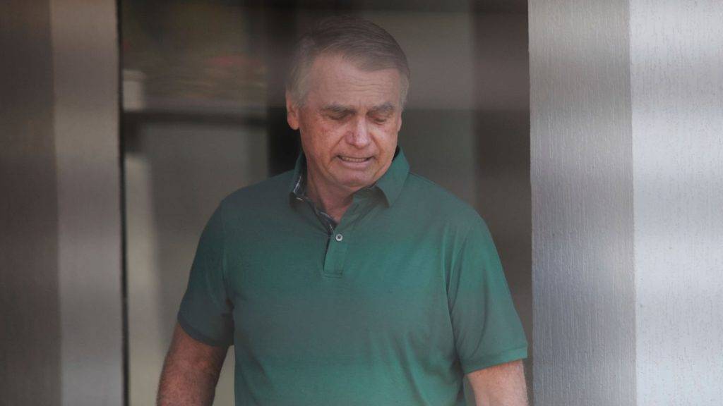 Jair Bolsonaro: Brazilian Supreme Court judges vote to convict ex-president of attempting a coup