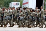 Judge temporarily blocks Illinois National Guard deployment
