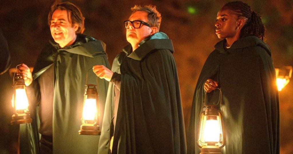 Celebrity Traitors fans ‘clock’ moment Jonathan Ross gave away fellow traitor